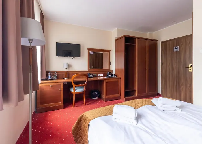 Hotel Diamond W Bialym Dworku